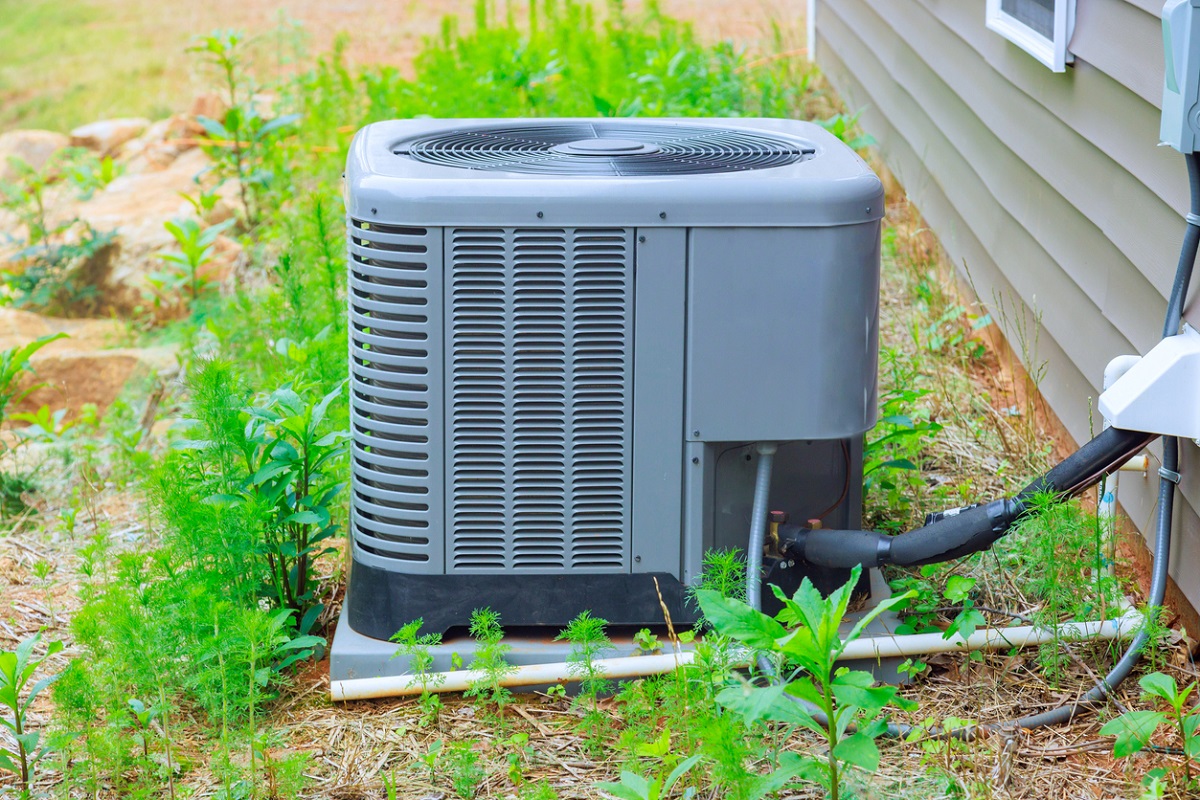 Professional AC Installation: Avoiding 6 Common DIY Blunders